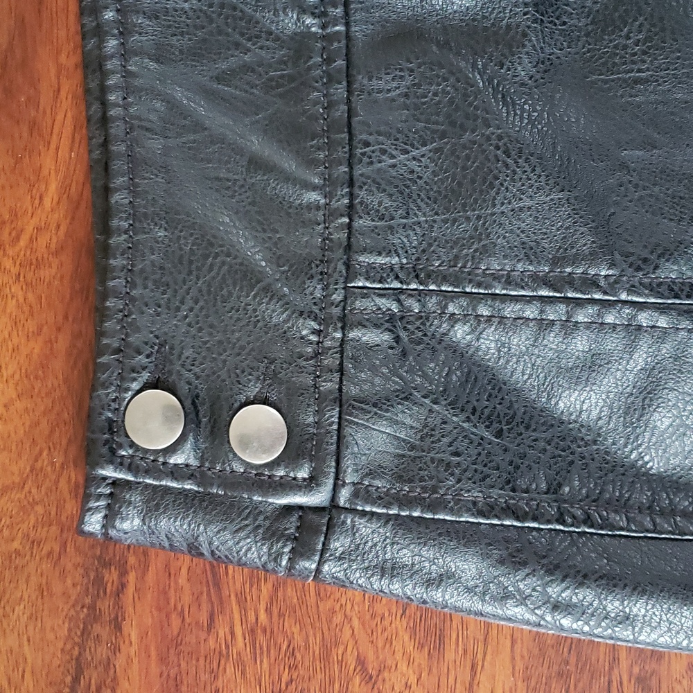 FREE PEOPLE Faux Leather Black Mini Skirt “Zip To It” | SIZE 2 - Picture 6 of 13